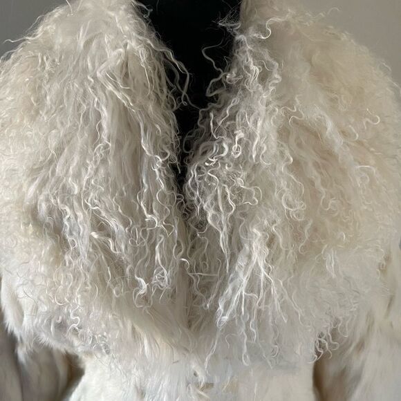 NWT vintage Marciano fur coat sz M in cream/ivory/white real fur - Picture 4 of 16